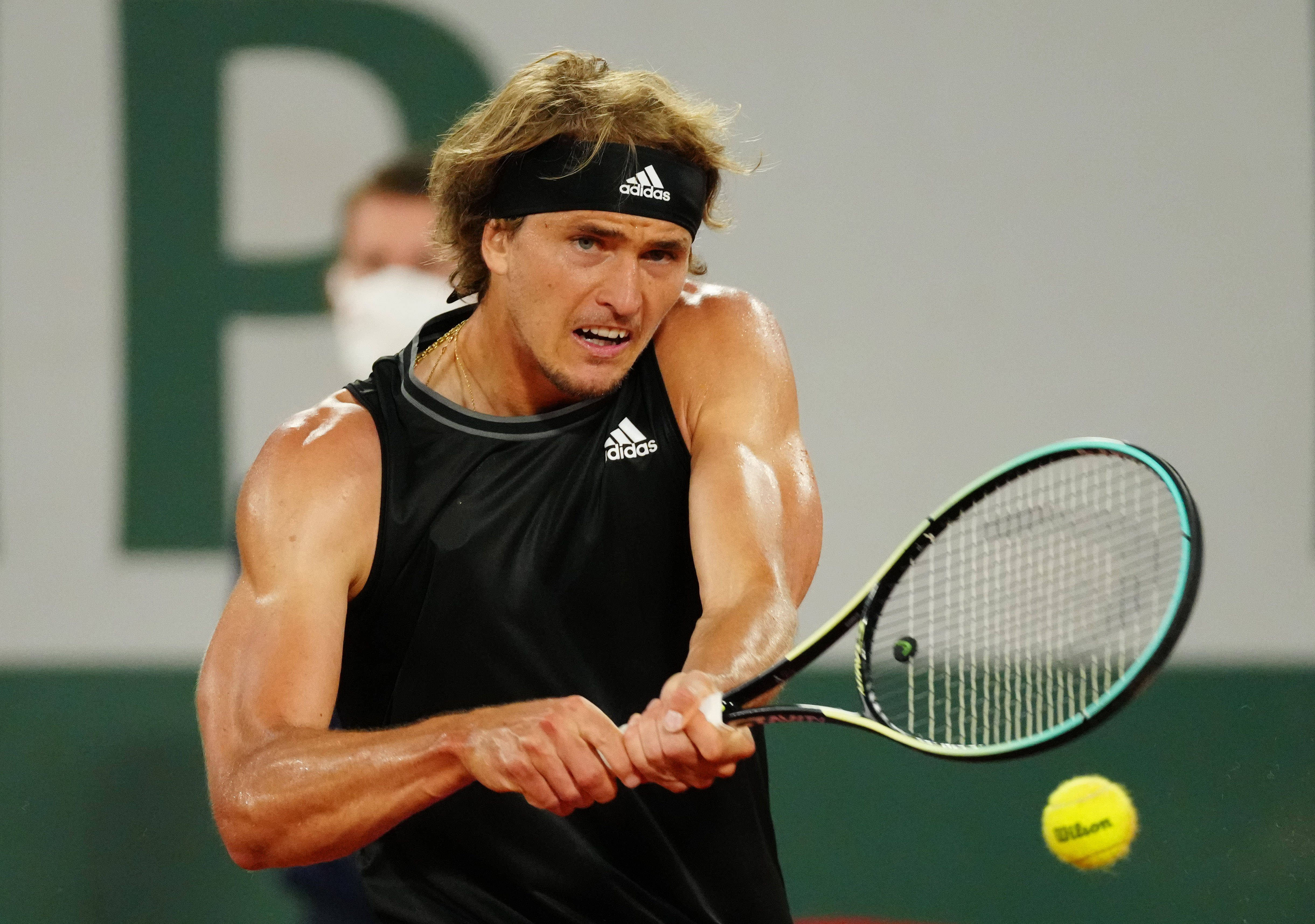 西班牙网球队完胜日本网球队,兹维列夫高光表现的简单介绍 西班牙网球队完胜日本网球队,兹维列夫高光表现的简单介绍