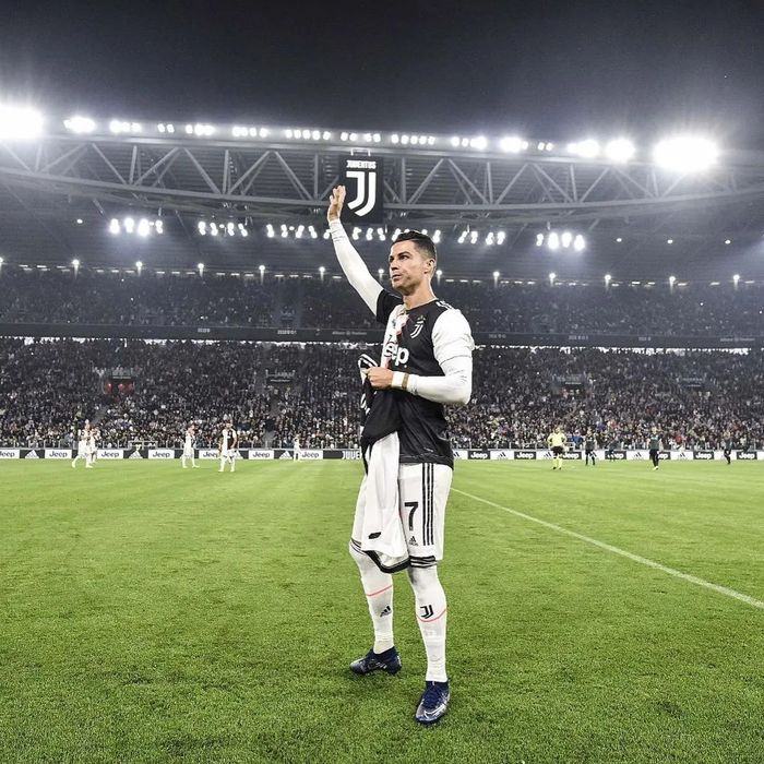 尤文完胜罗马,C罗惊艳世界 尤文完胜罗马,C罗惊艳世界