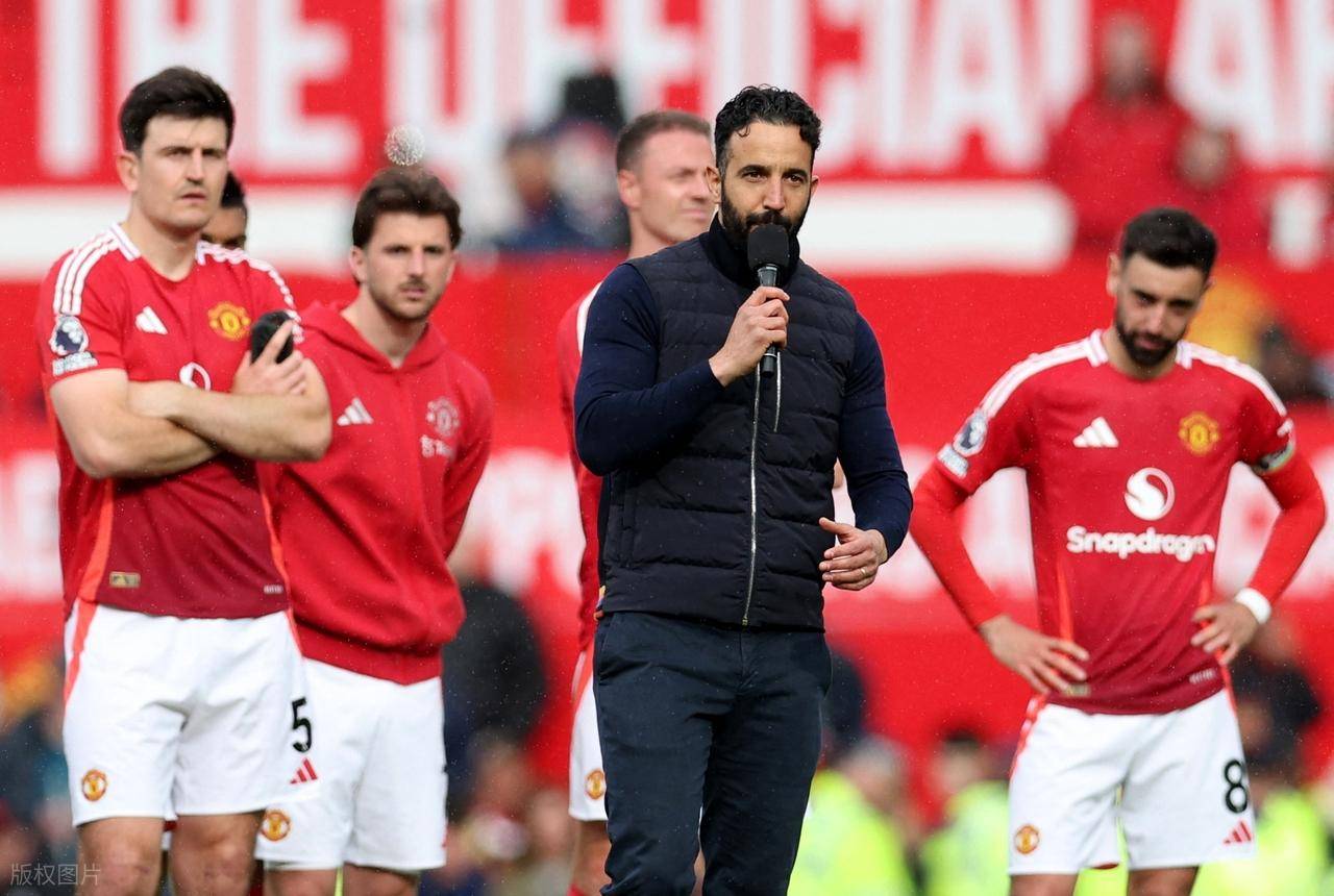 曼联中场连场奉献,球队身手更加灵活 曼联中场连场奉献,球队身手更加灵活