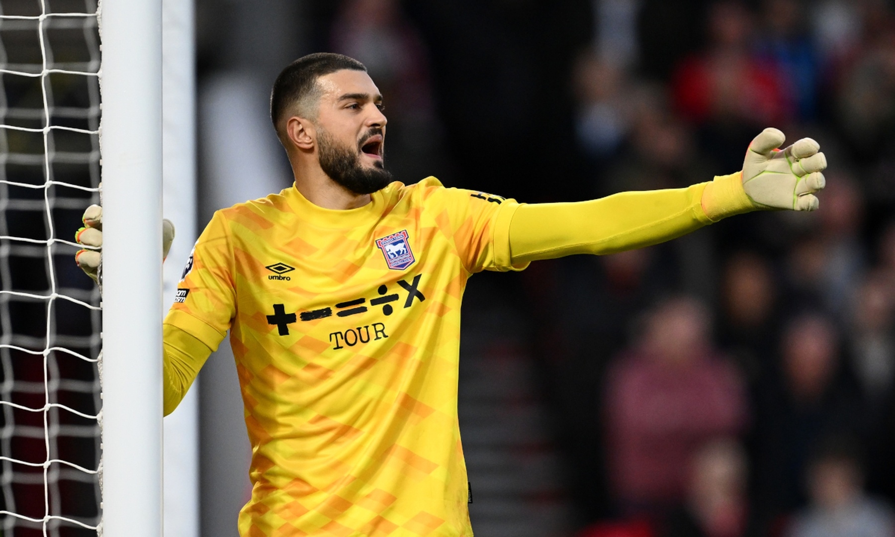 开云足球直播-萨索洛主场表现失色，无缘上游的简单介绍