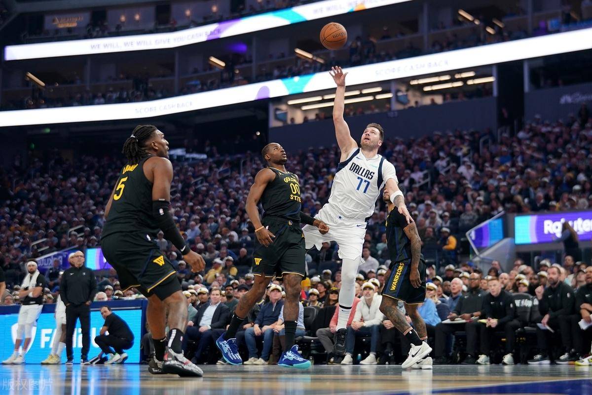 开云体育-勇士防守失利，独行侠轻松晋级