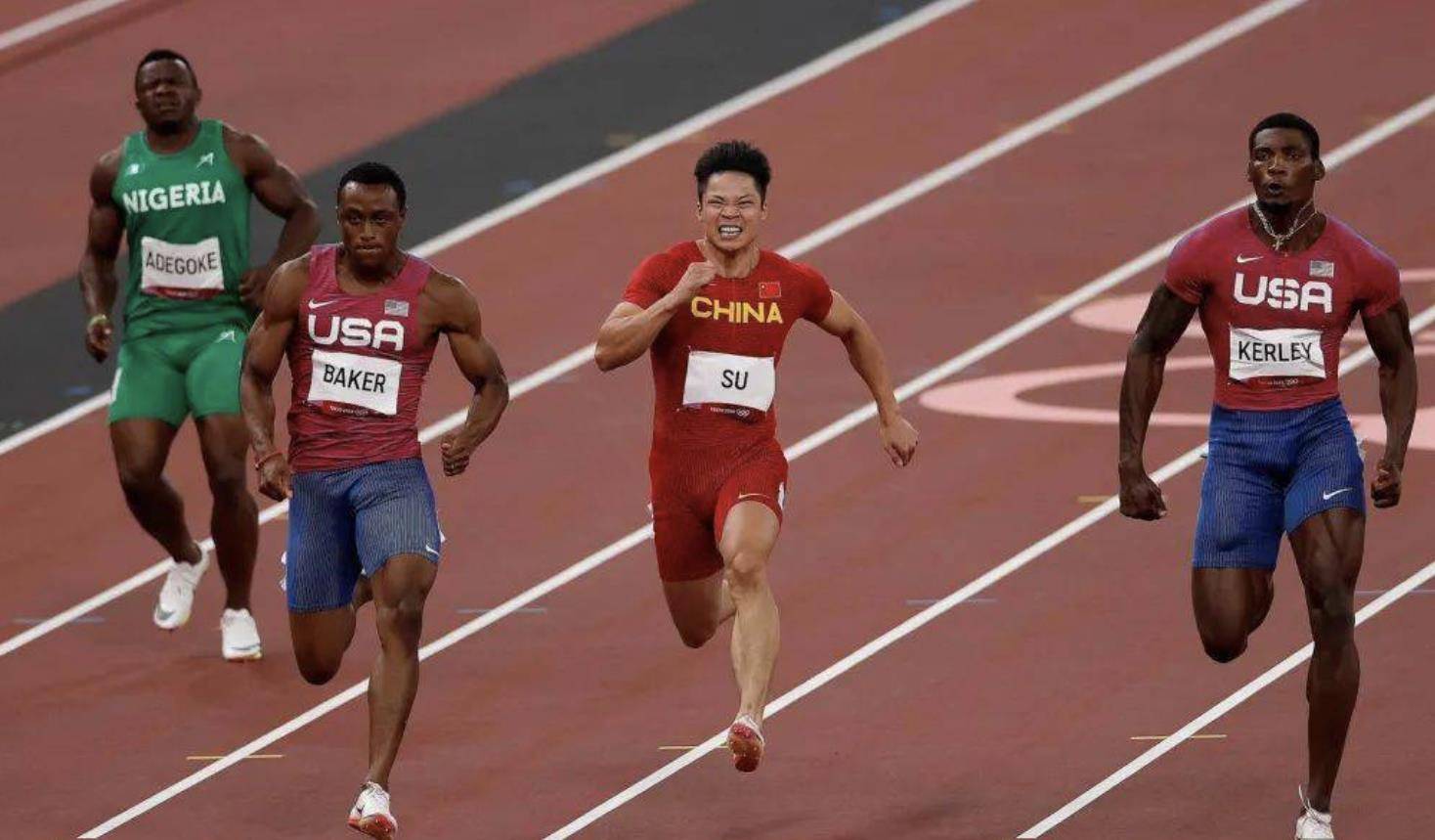 包含田径项目选手飞奔起跑,气势如虹的词条 包含田径项目选手飞奔起跑,气势如虹的词条