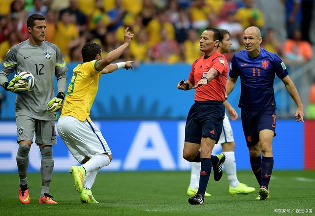 沃尔夫斯堡主场遭遇逆转，防线疲软的简单介绍