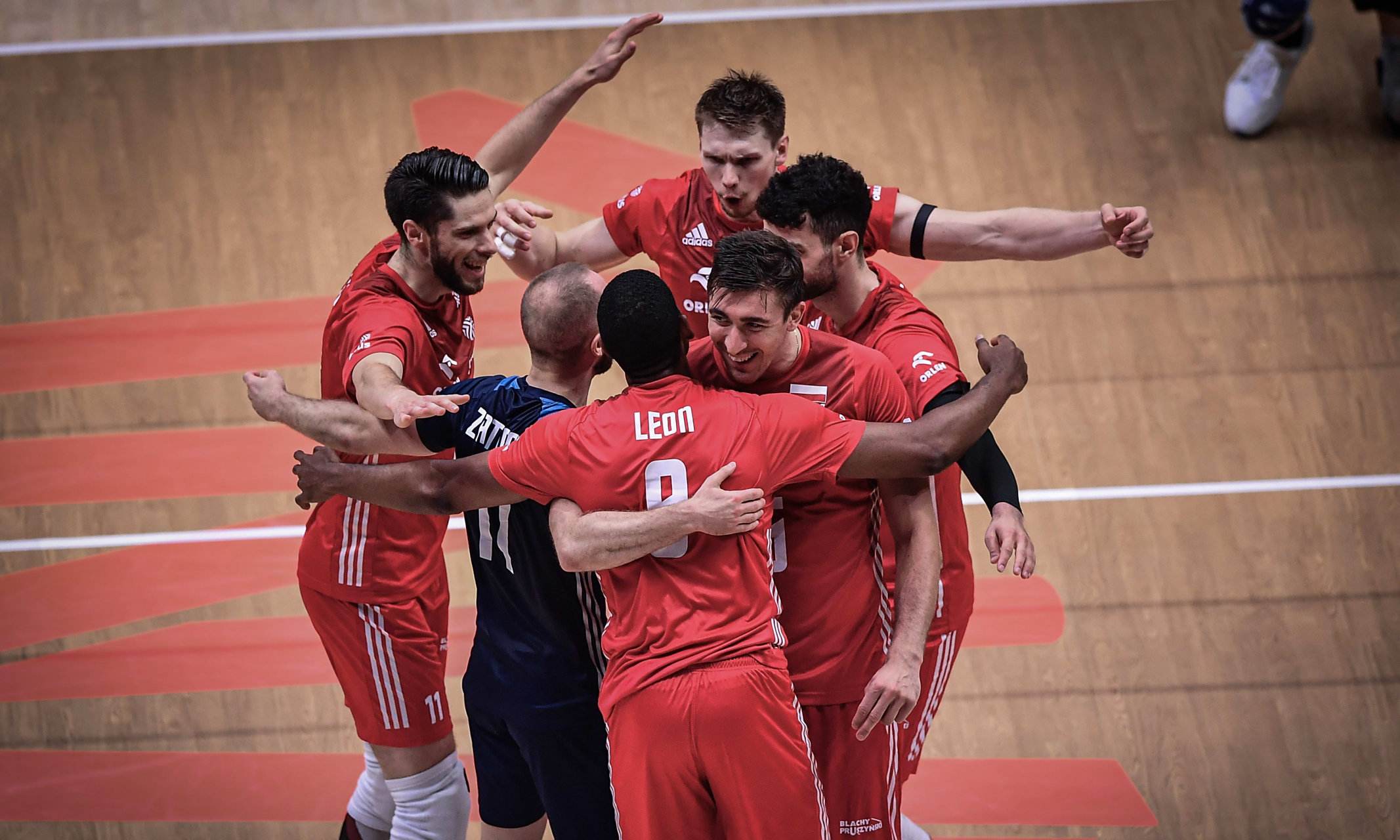 拉脱维亚击败波兰，晋级决赛