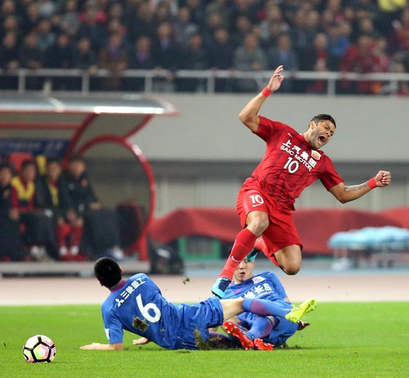 关于上海申花豪取胜利，积分稳步攀升的信息