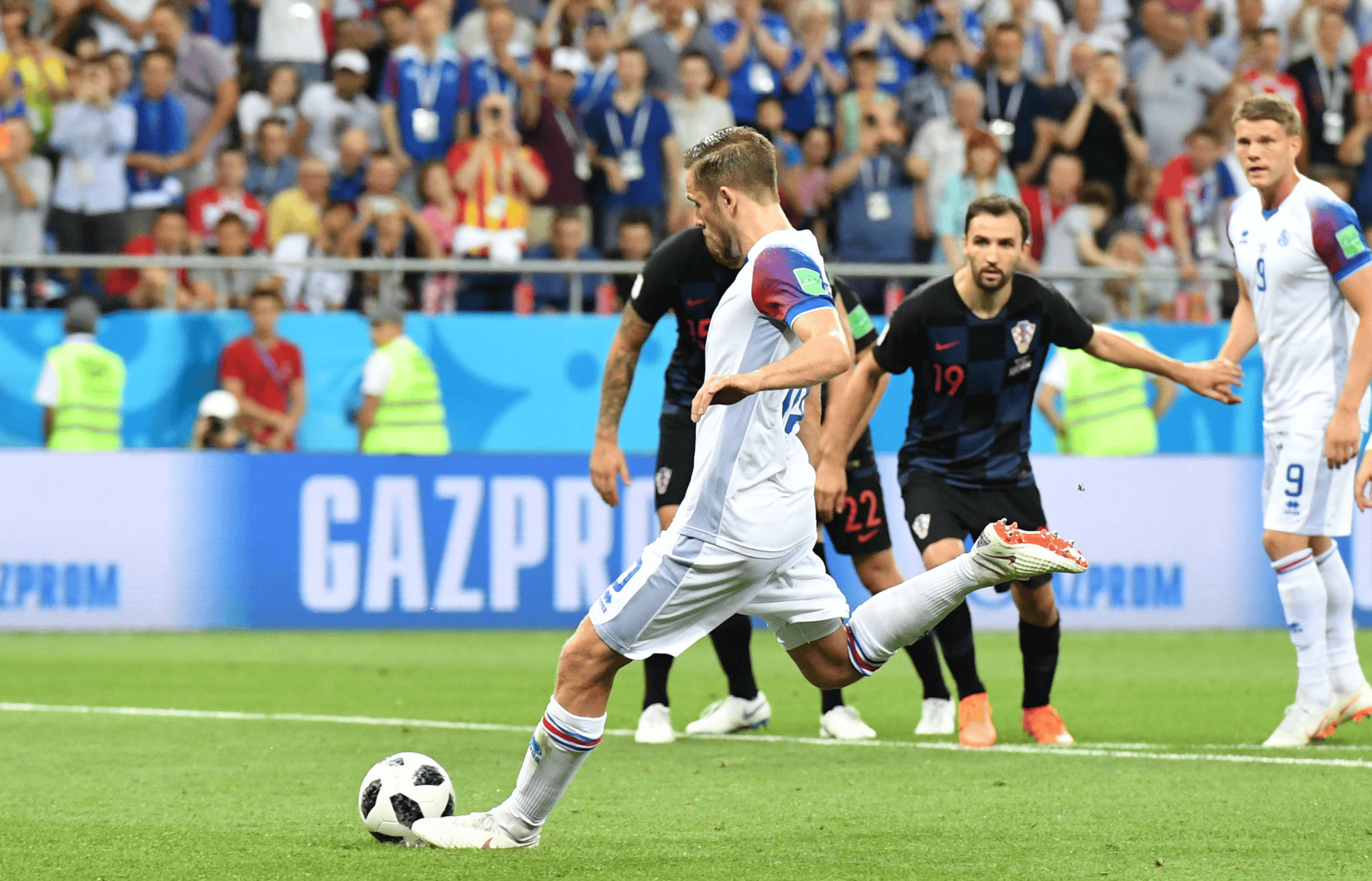 阿塞拜疆队备战全面，迎接重要国际比赛的简单介绍