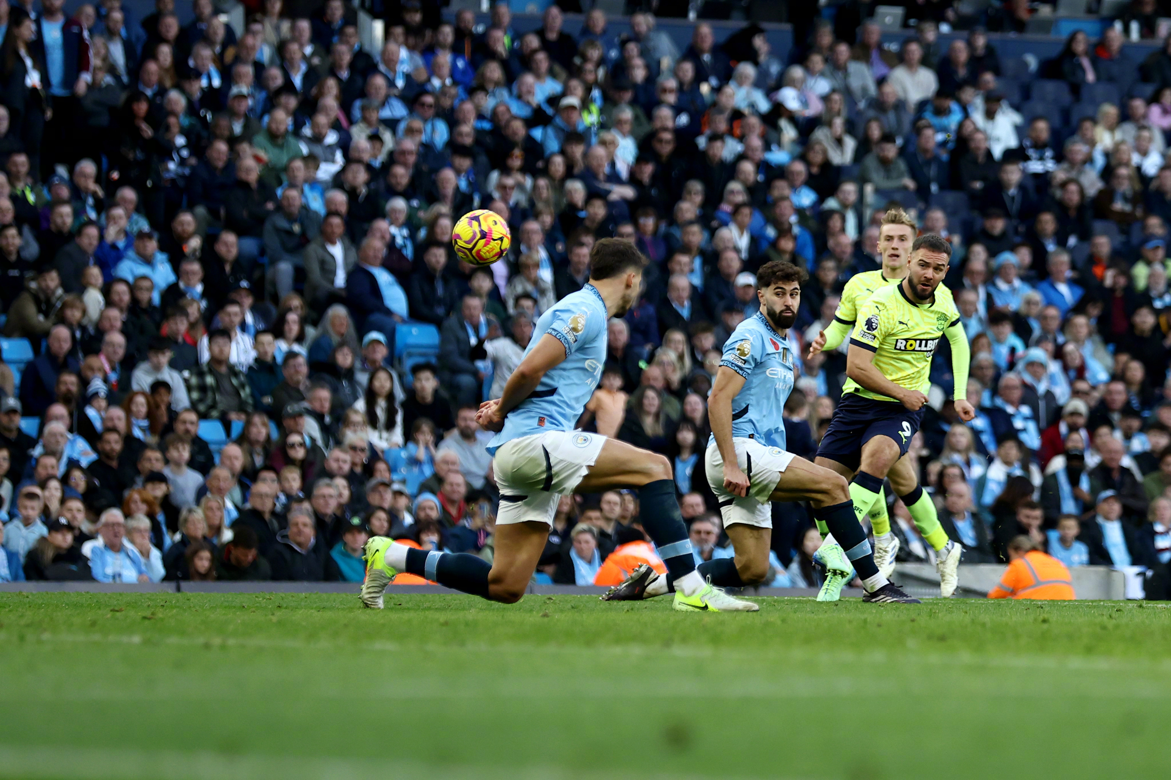 曼彻斯特球队客场获胜，保持连胜