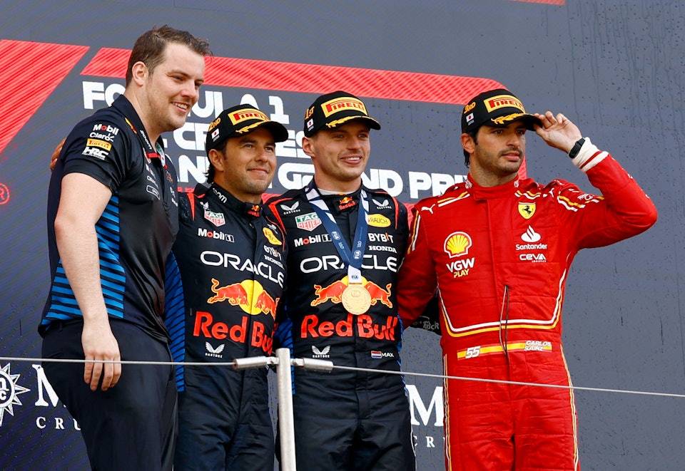 开云体育app-包含索伯车队完胜威廉姆斯，塞恩斯状态火热的词条