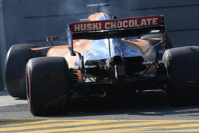 关于迈凯伦翻盘梅赛德斯，塞恩斯关键制胜的信息