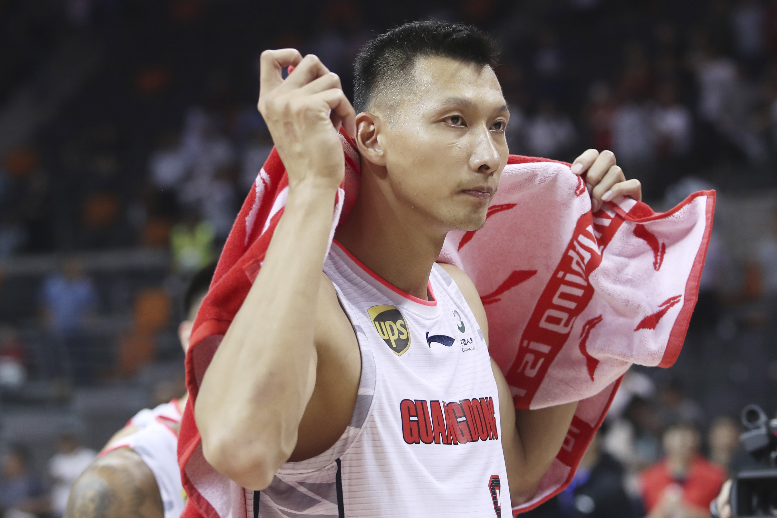 开云体育官网-山东队逆转广州队，易建联状态火热