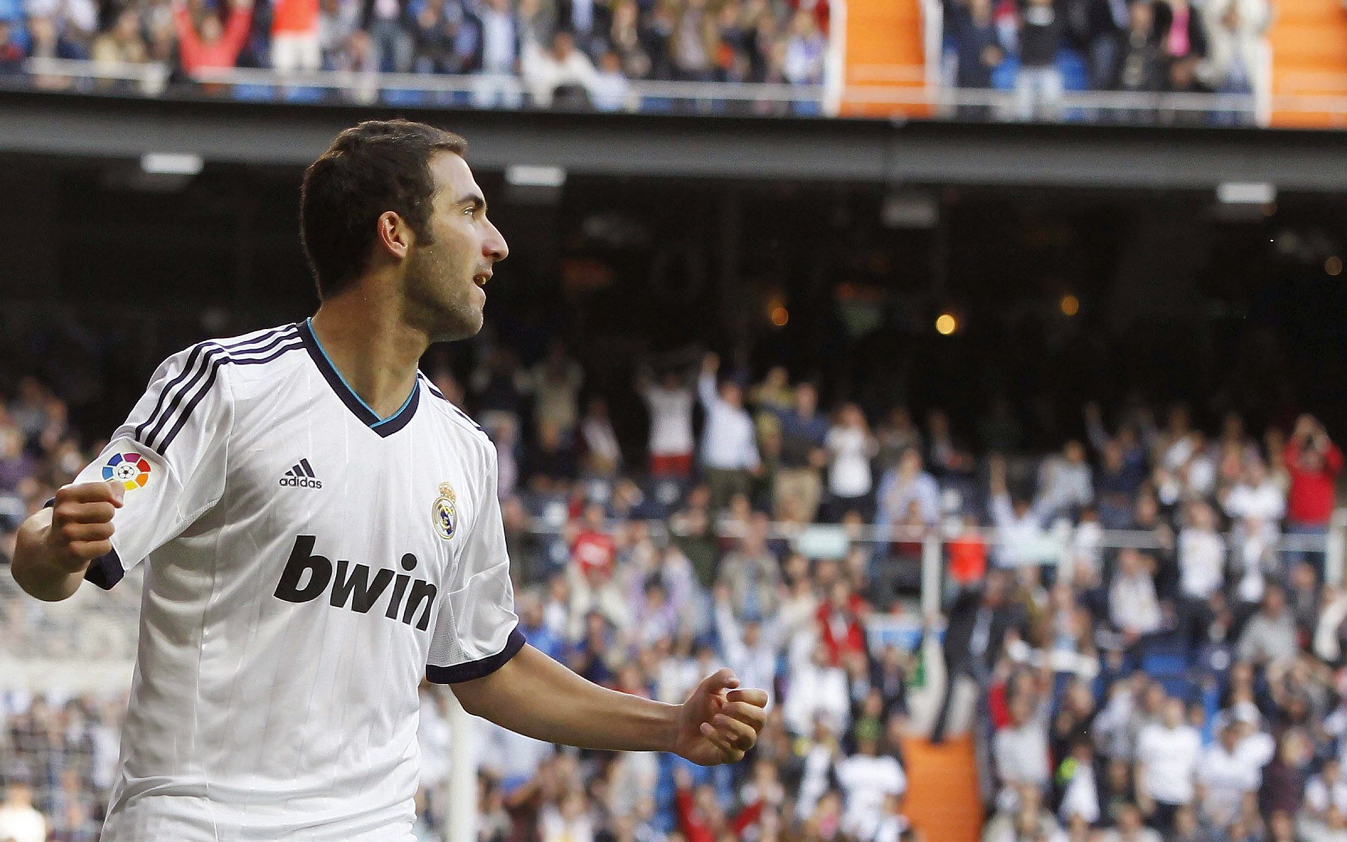 开云足球直播-年度焦点之战之夜，杜兰特关键制胜